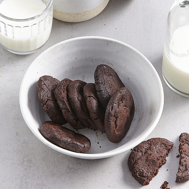 Čokoládové cookies. Recept na vláčné domácí sušenky s pořádnou porcí čokolády