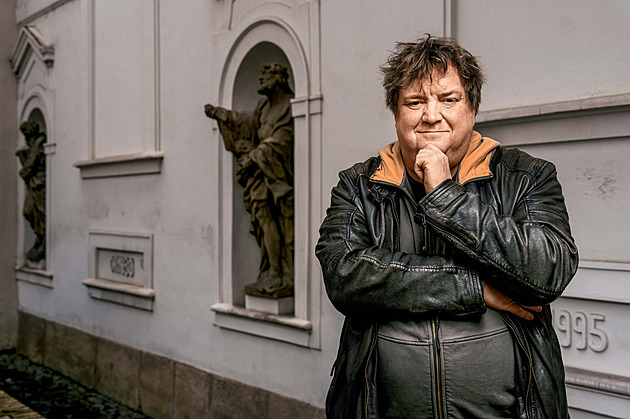 Bruncvík pod Karlovým mostem má svůj význam, líčí spisovatel Černý. Sbírá příběhy Prahy