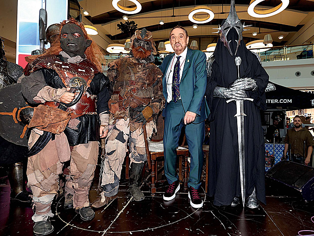 Gimliho jsem hrát nechtěl, ale týmy ve štábu mě šokovaly, říká Rhys-Davies