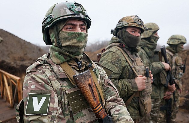 Zoufalý křik z ruských zákopů. Kladivo drtí shora ty nejlepší, odměňuje jen tupá jatka