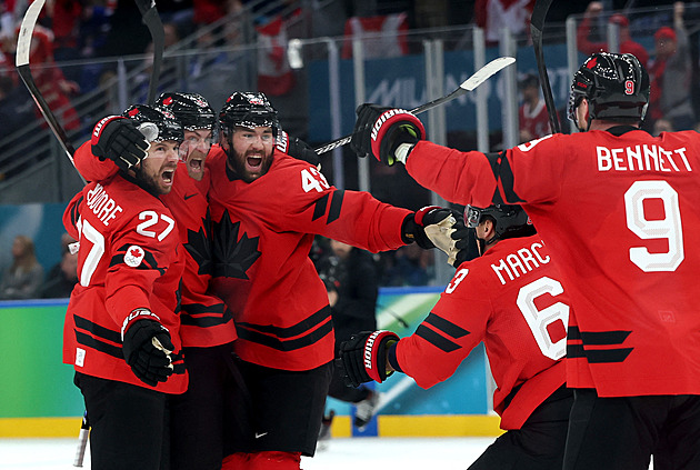 Porazit Kanadu, když pískají Kanaďané? Nemožné. Finská legenda se zlobí na sudí