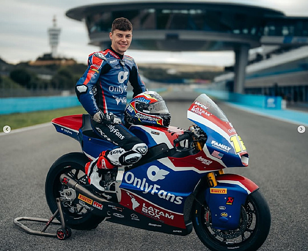 Salač mění tým i barvy. Šampionát pojede v barvách platformy OnlyFans