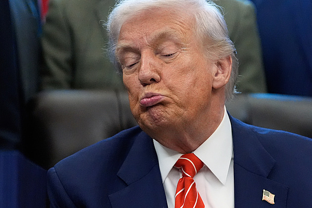 Trump potřebuje bleskovou kapitulaci Íránu. Má málo raket a volby jsou za rohem