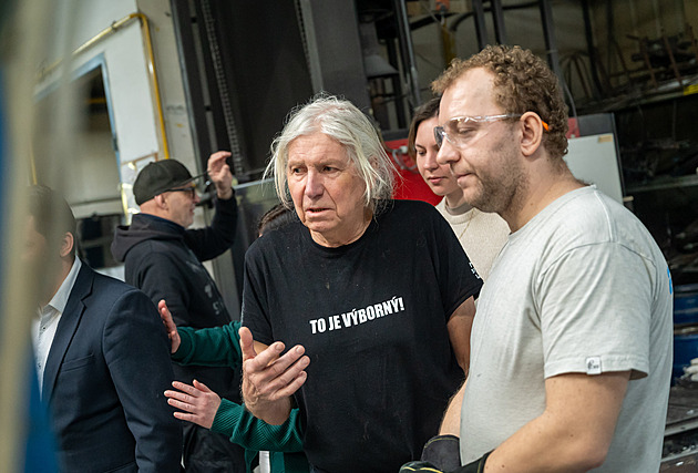 Nepřemožení. Ve slévárně vzniká relikviář umučených kněží, budou blahořečení