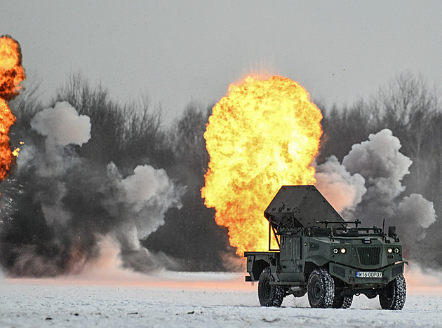 Kreml necouvne, varuje Sikorski. Starosta ukázal, jak se Varšava chystá na válku
