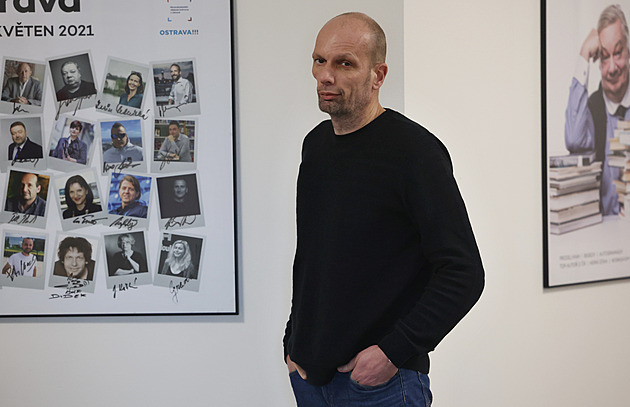 Trvalo pár let, než nás začali brát vážně, říká ředitel Knižního festivalu Ostrava
