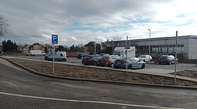 V Litoměřicích přibudou parkovací místa, některá z nich budou placená