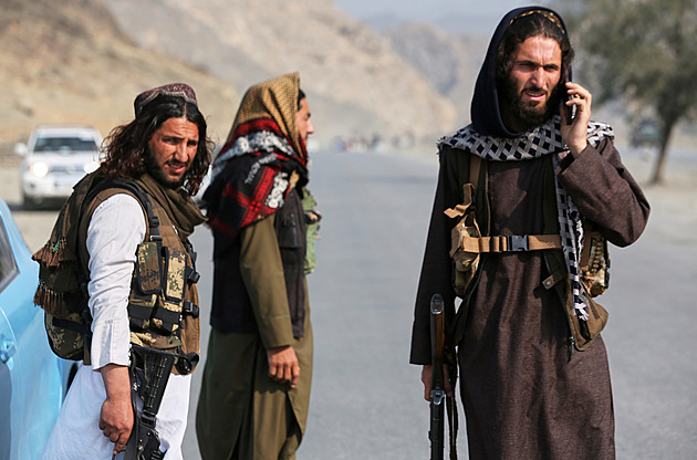 V afghánském Dželálábádu zahřměly exploze po průletu letadla, píše agentura