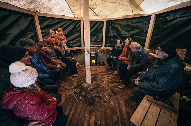 Chtěl jsem dobrou saunu, tak jsem si ji postavil. Fin stojí v Táboře za potní chýší