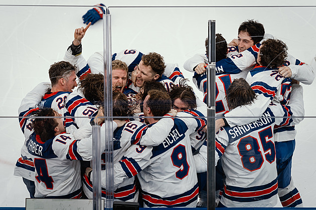 Americký hrdina, zatraceně dobrý hráč. Hellebuyck si podmanil olympijské finále