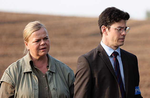 TELEVIZIONÁŘ: Komediální krimi Buldok z Poděbrad ovládne Sabina Remundová