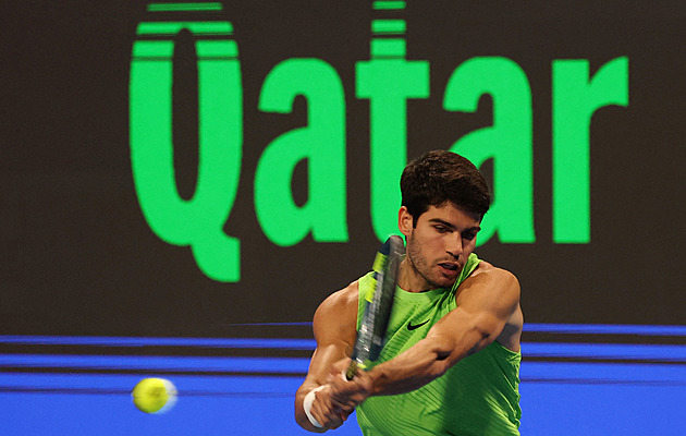 Alcaraz letos stále bez porážky, ve finále v Dauhá dovolil soupeři jen tři hry