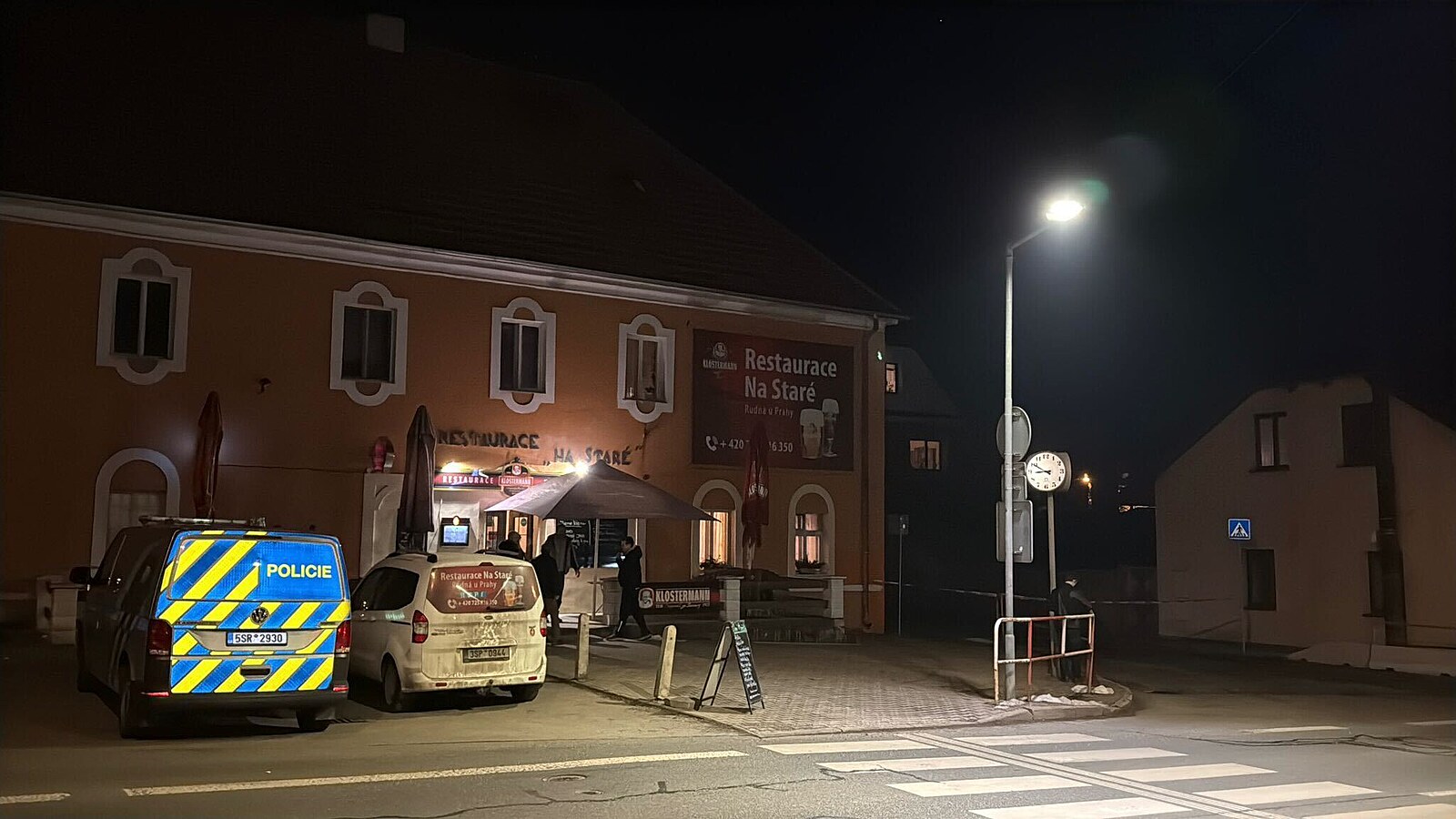 Konflikt mužů v Rudné u Prahy skončil vzájemným pobodáním