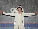 Dojatá Tereza Voborníková na stupních vít�zek po hromadném závod� na ZOH 2026.