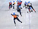 Semifinále rychlobrusla�ského hromadného závodu. (21. února 2026)