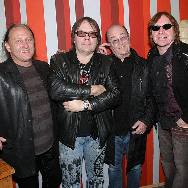 Olympic, Petr Janda, Milan Broum, Ji�� Valenta a Milan Peroutka na tiskov� konferenci skupiny Olympic v Lucern�. (11. listopadu 2008)