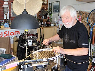 Vypléta� tenisových raket Petr Jurosz