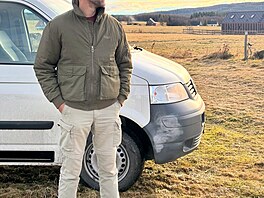 Známý herec a cestovatel autem hodn� jezdil, ostatn�, krom� divadla si...