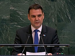 �ádná velmoc nem��e porazit realitu, vzkázal Macinka Lavrovovi