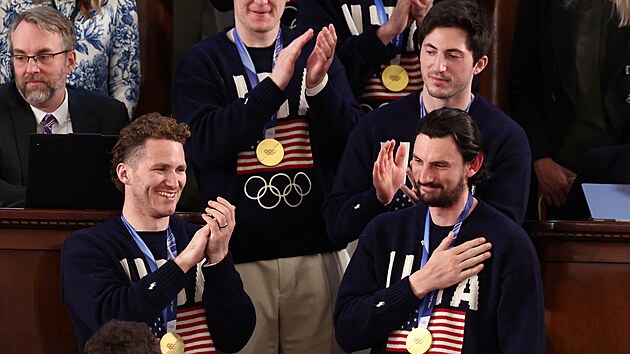 Americk� prezident Donald Trump pronesl projev o stavu unie, mezi hosty byli i �lenov� americk�ho mu�sk�ho hokejov�ho t�mu, kter� triumfoval na ZOH v Mil�n�. (24. �nora 2026)