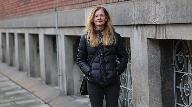 Hlavn� kur�torka Galerie v�tvarn�ho um�n� Ostrava Renata Sk�ebsk� (12. �nora 2026)