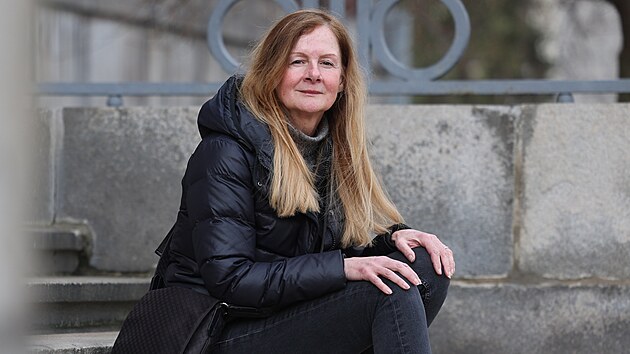 Hlavn� kur�torka Galerie v�tvarn�ho um�n� Ostrava Renata Sk�ebsk� (12. �nora 2026)