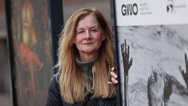 Hlavn� kur�torka Galerie v�tvarn�ho um�n� Ostrava Renata Sk�ebsk� (12. �nora 2026)