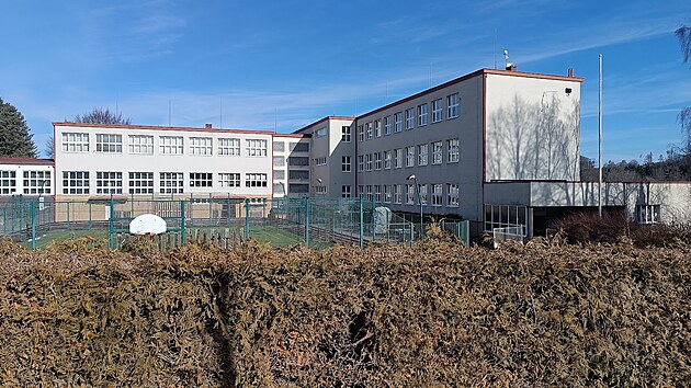 Na Z�kladn� �kola Hradsk� v Humpolci podala p�ibli�n� polovina u�itel� v�pov�� kv�li dlouhodob�m spor�m s �editelkou �koly.