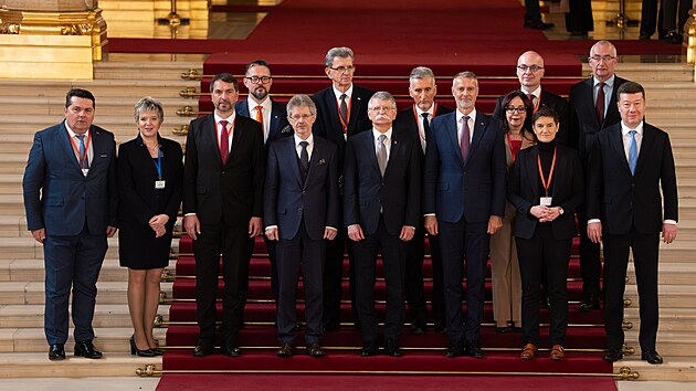 V Budape�ti se kon� jedn�n� p�edsed� parlament� zem� V4. (27. �nora 2026)