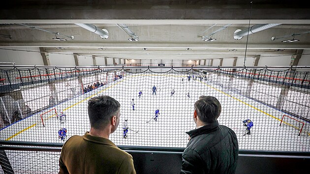 Hledi�t� m� kapacitu 300 div�k�. (�nor 2026)