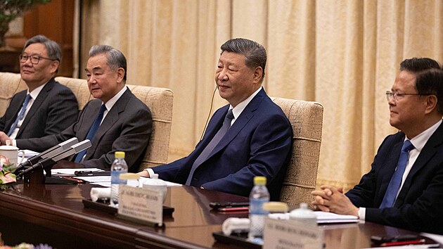 N�meck� kancl�� Friedrich Merz nav�t�vil ��nu, setkal se s ��nsk�m prezidentem Si �in-pchingem. (25. �nora 2026)