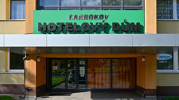 Z hotelov�ho domu Carnokov se stane st�edo�kolsk� inztern�t.