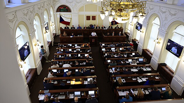 Jihomoravsk� zastupitelstvo schv�lilo transformaci krajsk�ch nemocnic. Ty tak do konce roku 2028 skon�� pod spr�vou jedn� mate�sk� spole�nosti � Jihomoravsk� zdravotn�. (23. �nora 2026)