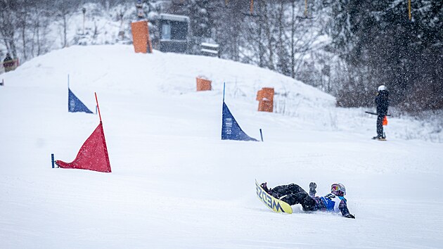 D�tsk� z�vody v ob��m slalomu na snowboardu organizuje pod Je�t�dem klub SNB Seve�ani spolu s olympijskou v�t�zkou Zuzanou Mad�rovou (Liberec, 21. �nora 2026).