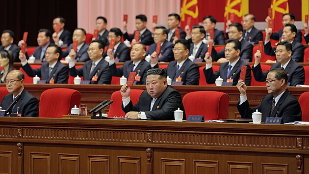 Kim �ong-un byl op�t zvolen ��fem komunistick� strany KLDR. (23. �nora 2026)
