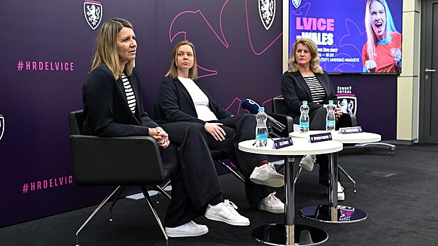 Çek futbolcular Dünya Kupası mücadelesine kendi sahasında Galler'e karşı başlayacak