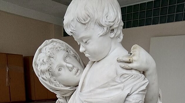 Ztracen� socha nalezena ve skladu m�sta, kde se na ni zapomn�lo.