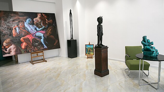 Galerista Michal Gratcl roz���il svou Galerii Graciano v Brn�.