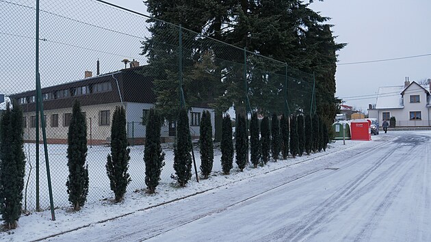 B�val� kulturn� d�m ve ���rsk� ulici Na �voze u� dlouho sv�mu ��elu neslou��. Je tam n�kolik soukrom�ch n�jemc�.