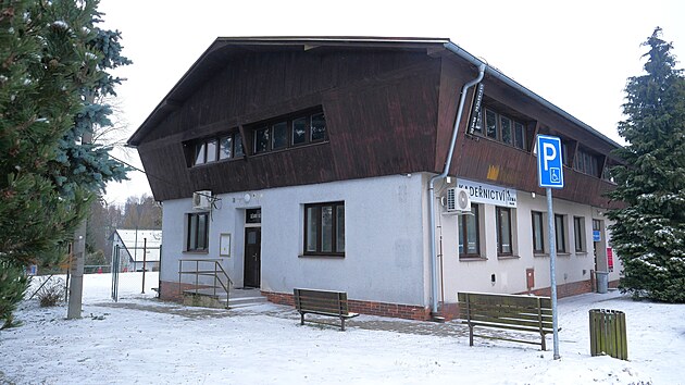 B�val� kulturn� d�m ve ���rsk� ulici Na �voze u� dlouho sv�mu ��elu neslou��. Je tam n�kolik soukrom�ch n�jemc�.