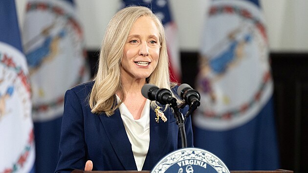 Guvern�rka americk�ho st�tu Virginie Abigail Spanbergerov� pron�� demokratickou odpov�� na projev prezidenta Donalda Trumpa o stavu Unie (25. �nora 2026)