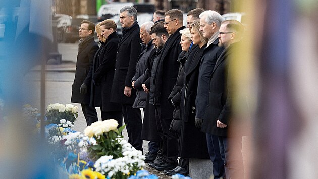 Ukrajinsk� prezident Volodymyr Zelenskyj nav�t�vil spolu se svou man�elkou Olenou Zelenskou a dal��mi evropsk�mi st�tn�ky pam�tn�k padl�m ukrajinsk�m obr�nc�m na n�m�st� Nez�vislosti p�i �tvrt�m v�ro�� rusk� invaze na Ukrajinu. (24. �nora 2026)