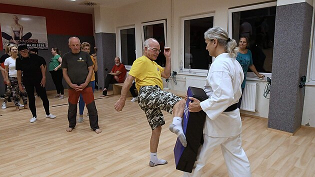 Kurzy sebeobrany jsou ur�en� hlavn� pro �eny a seniory.