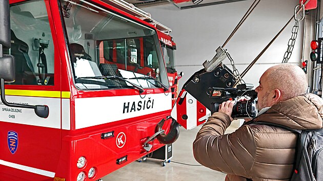 Z nat��en� 156. d�lu �elezni�n�ho magaz�nu POZOR VLAK, nov� z�kladna dr�n�ch hasi�� v Chebu