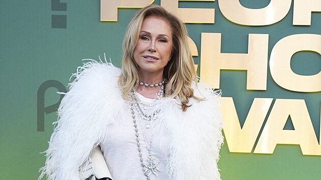 Kathy Hiltonov� na ud�len� People's Choice Awards (Santa Monica, 18. �nora 2024)