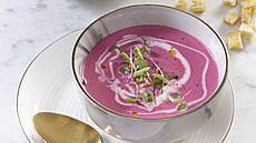 Pórková polévka s �ervenou �epou