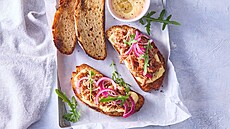 Trhané maso na topince