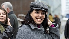 Sophia Chikirouová, kandidátka Nepodrobené Francie na starostku Pa�í�e (24....