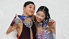 Japonské krasobrusla�ské medailistky na ZOH 2026: st�íbrná Kaori Sakamotová a...