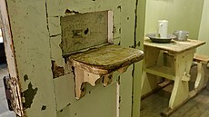 Od p�epln�ných �pinavých kobek a� po cely, které rozm�ry i moderním vybavením...